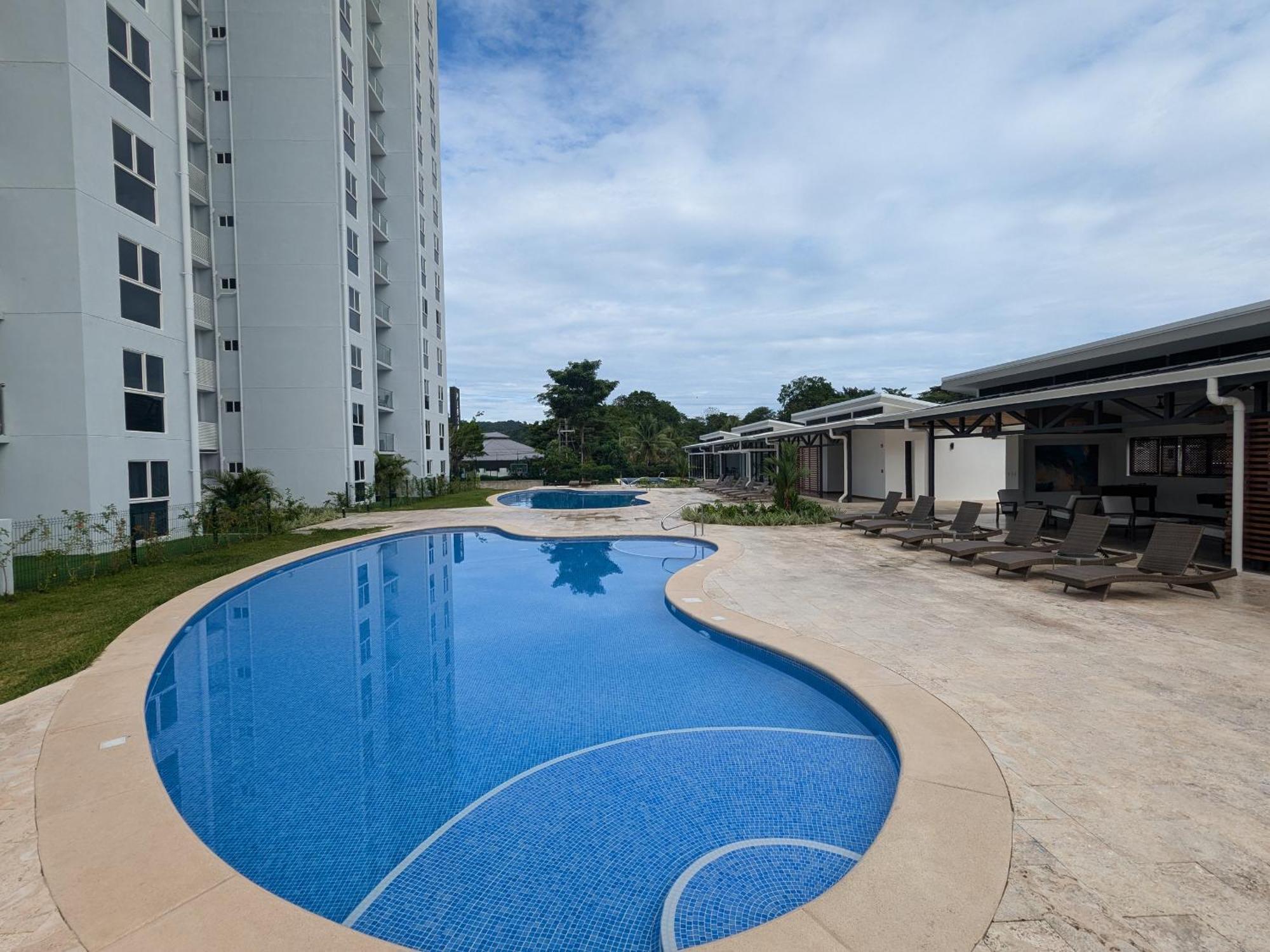 Jaco Beach, Viva Jaco, Ac, Hot Water, 3 Pools, Bbq, Rancho, Office, Gym Apartment Exterior photo